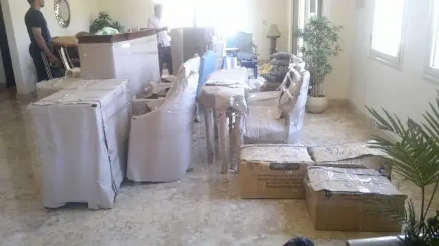 سيارات نقل اثاث