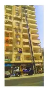 ونش رفع اثاث في البحيرة