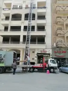 ونش رفع الموبيليا في مساكن ضباط الصف