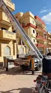 سيارات نقل اثاث في شارع القلموني