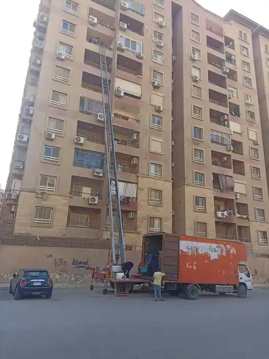 سيارة نقل عفش كبيرة مغلقة لنقل الأثاث داخل القاهرة