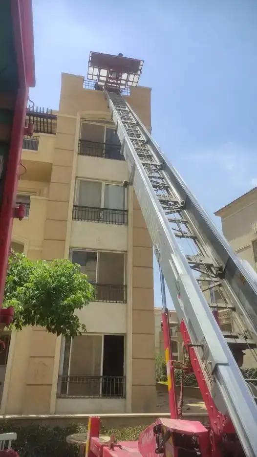 ونش رفع عفش حديث يستخدم في رفع الأثاث